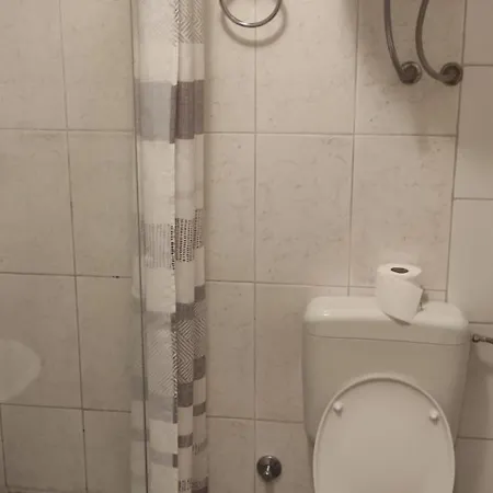 & Lombrelle Hotel