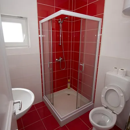 & Lombrelle Hotel 3*