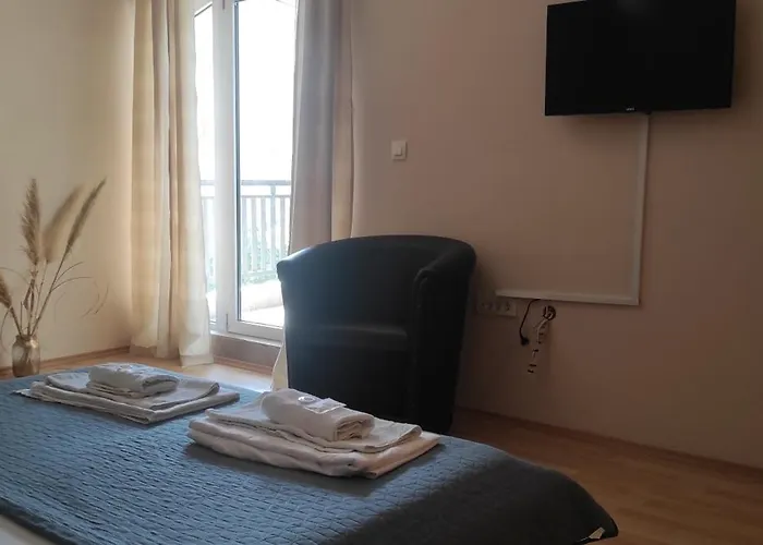 & Lombrelle Hotel 3*