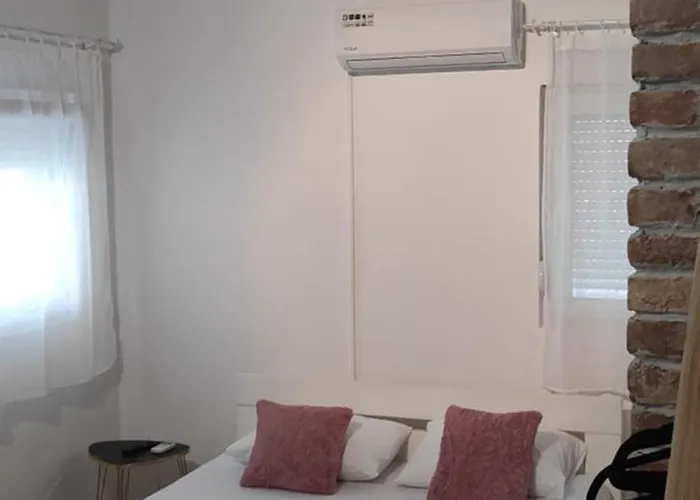 & Lombrelle Hotel Mostar