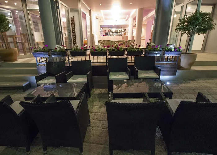 & Lombrelle Hotel 3*