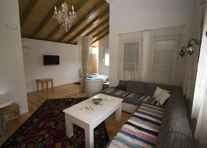 Hotel & Lombrelle Mostar